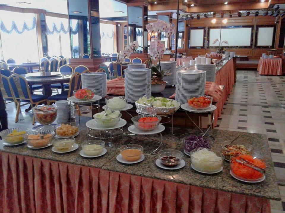 Royal Palace Hotel Pattaya Buitenkant foto