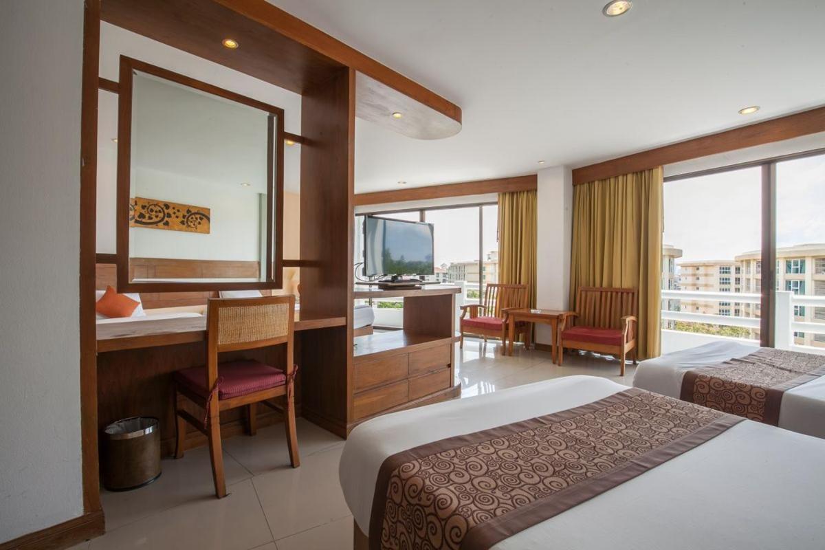 Royal Palace Hotel Pattaya Buitenkant foto