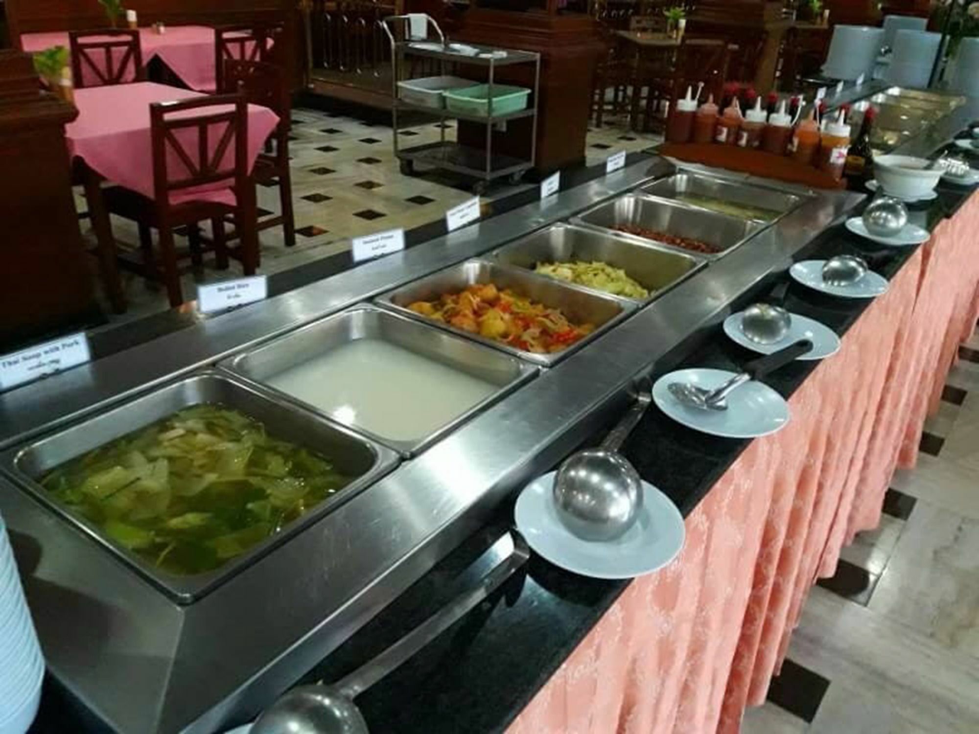 Royal Palace Hotel Pattaya Buitenkant foto